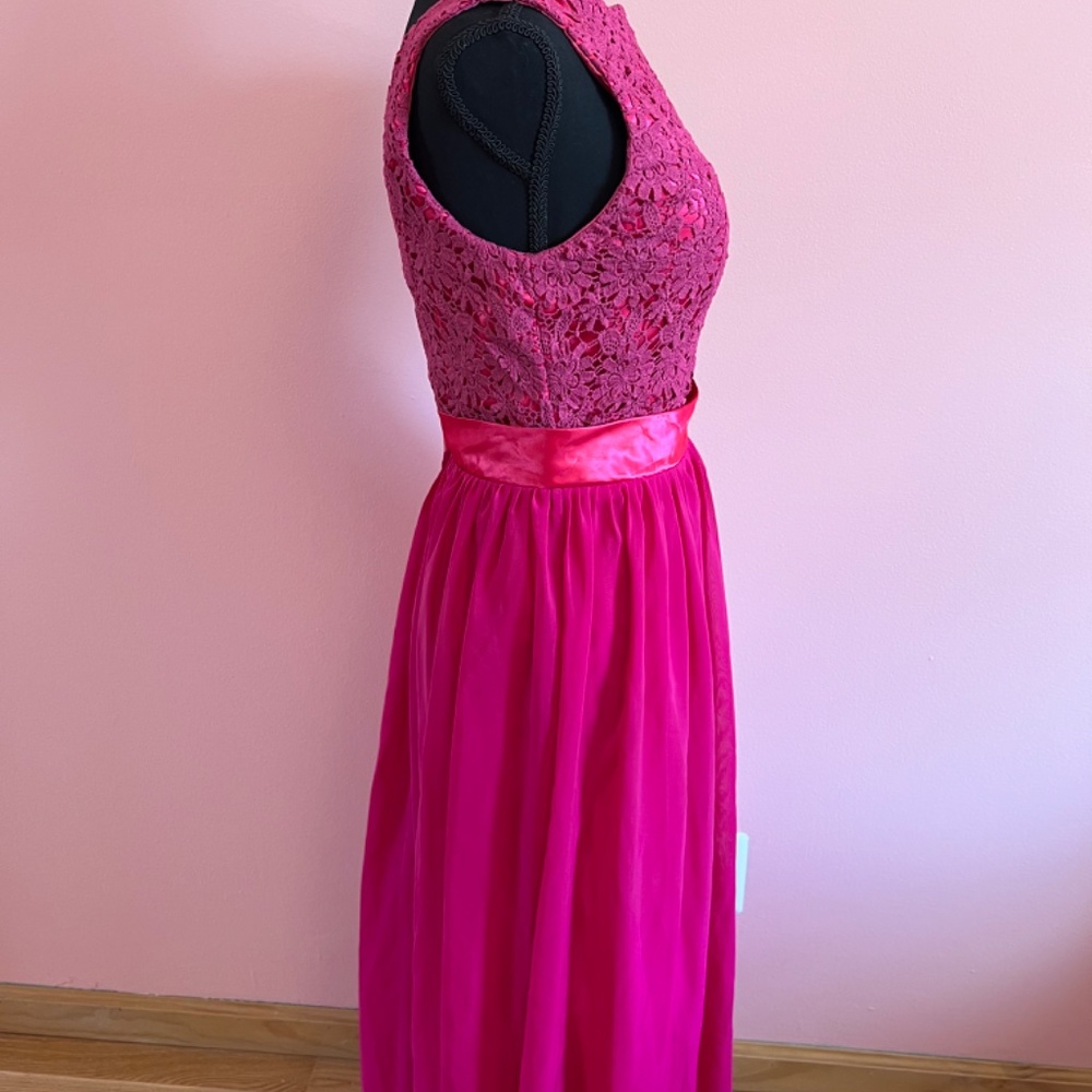 Dress - Picture 4 of 9